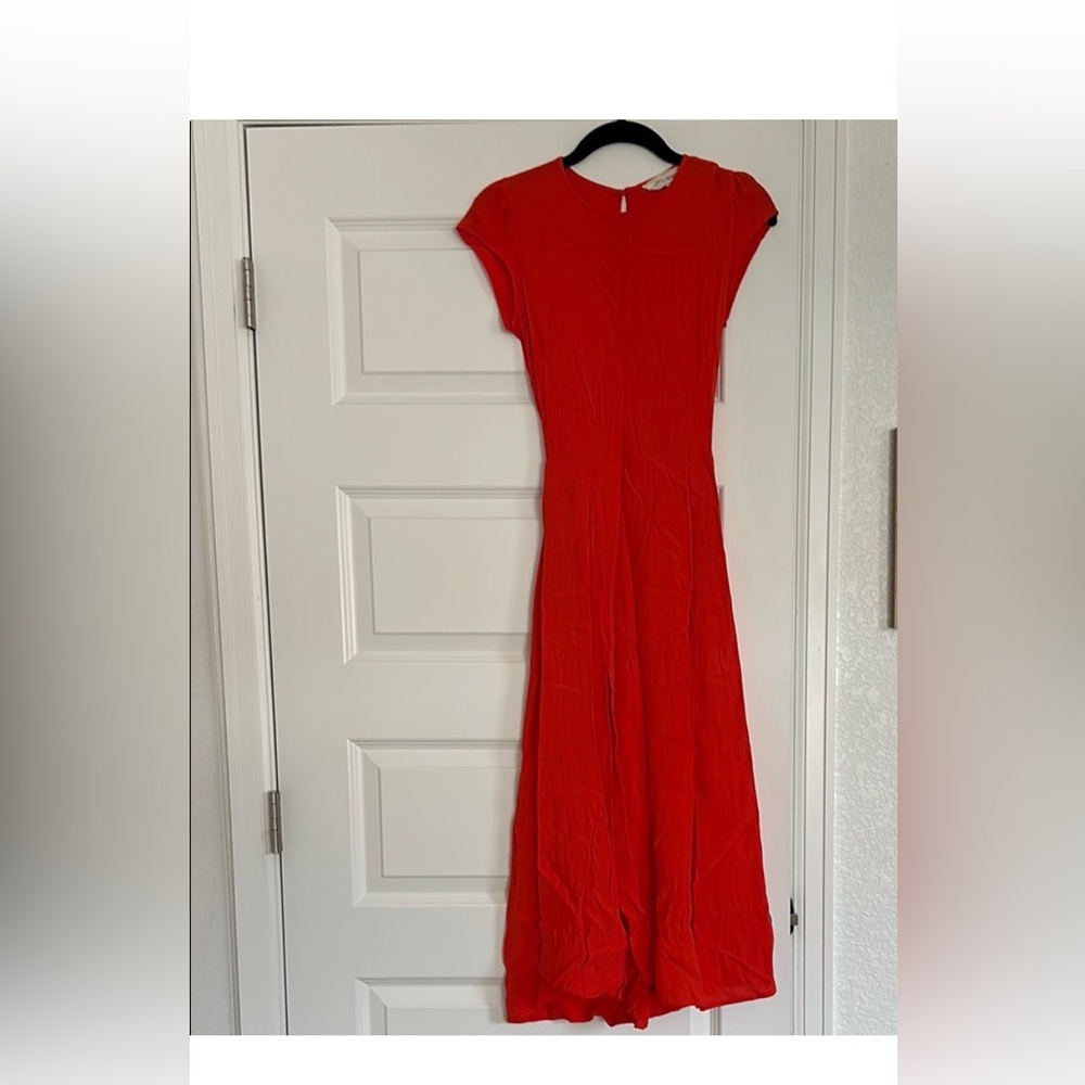 Cloth & Stone Vibrant Red Maxi Dress with open back. High slit.